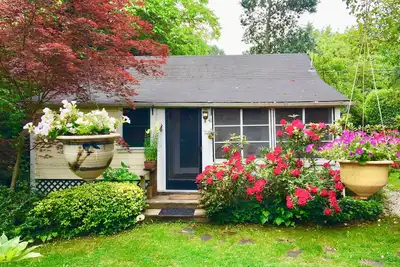 Image de Cozy 1 Br Cottage 2 Blocs Sonoma Plaza! !