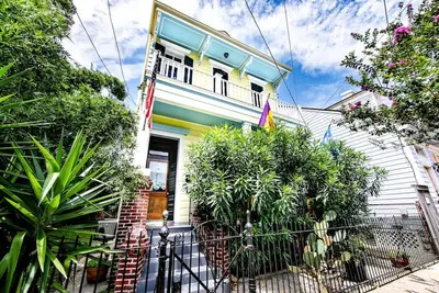 Image de (F) Tremé Creole Mansion | Étapes vers le quartier français | Idéal pour les grands groupes