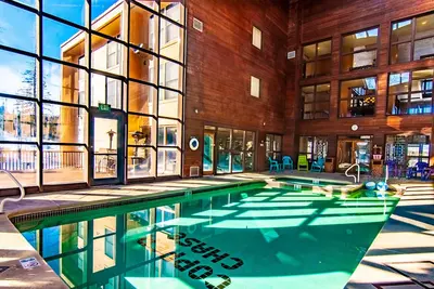Image de Brian Head Penthouse Sud, Pool-Hotub, ski-I / O, 3 masters + 3 lofts Kid Sleep 14