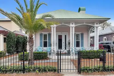 Image de Rabais de 20% du 24 au 31 août - Gated Beachside Community - Petite promenade de la plage privée
