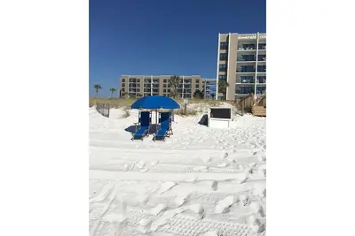 Image de Venez séjourner à Seaside Escape et profitez de la plage! ! !