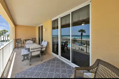 Image de Azure 203, 3br 3ba, Récemment rénové Gulf Front, Spectacular View
