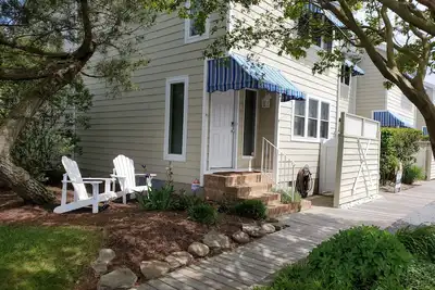 Image de Sussex Shores Seaview Townhouse (Ocean Block w / Private Beach) - Marchez jusqu'Ă la ville!