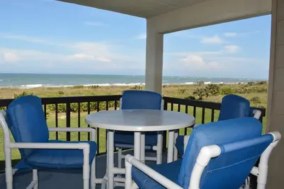 Image de Ocean Front Condo W / Plage privée Accès & Minutes Du centre-ville St. Augustine