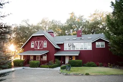 Image de Rough & Ready Vineyard and Guesthouse - Centre de retraite