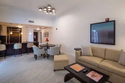 Image de 1br @ Fontainebleau Miami - Pass Spa Gratuits