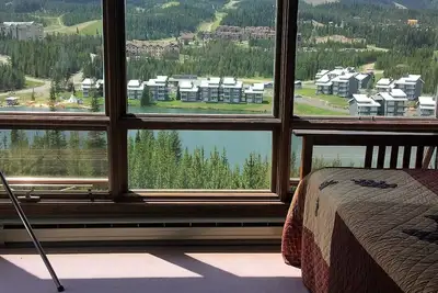 Image de L'été est presque arrivé et il est temps de réserver votre séjour de ski en hiver!
