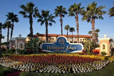 Image de Le magnifique lac Westgate Lakes Resort & Spa est un paradis tropical