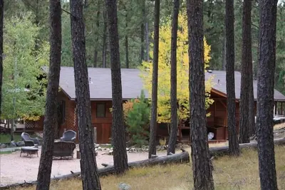Image de Cabine W \/ Guest Quarters sur 5 acres. . . . Idéal pour 2 familles - 1 mile de la ville