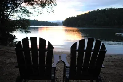 Image de Maison privée au bord de l'eau. . . Réservation pour l'été 2019