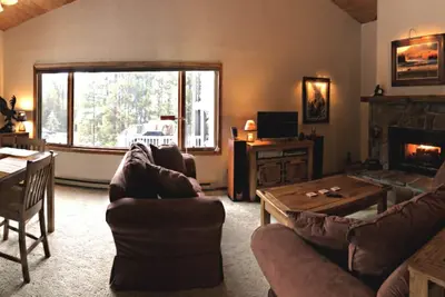 Image de Confortable village caché Condo 2 chambres-Famille Wi-Fi gratuit