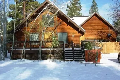 Image de Magnifique chalet de montagne à un super prix! 9 couchages