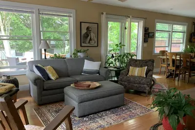 Image de Maison de vacances contemporaine du lac Michigan