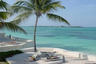 Image de Vent de l'ouest Ii ~ Cable Beach, Nassua, Bahamas ~ Pour toute la famille ~ 1100 $. 00