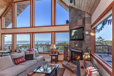 Image de Superbe 4 Chambre Island Retreat avec îlot / Vue sur la mer; 12 personnes
