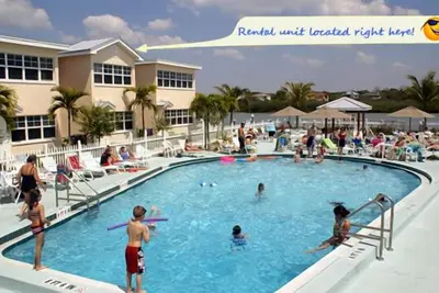 Image de Superbe condo rénové près de la piscine et du Waterview Barefoot Beach - B202