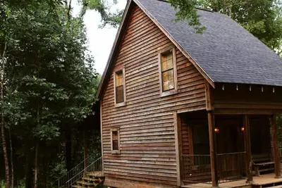 Image de Cozy Cabin sur 30 acres. . . Idéal pour les familles, Près de Natchitoches,