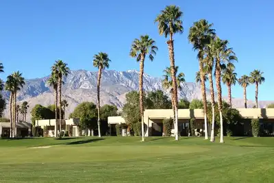 Image de Paradis Du Club Des Pays Du DÉSERT!
