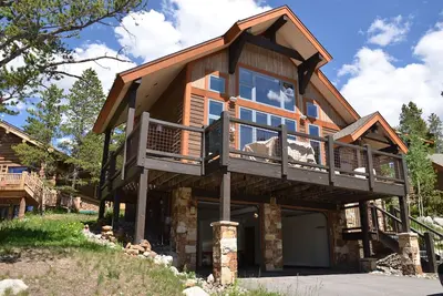 Image de Bain à remous, de superbes vues privées, pins, Wi-Fi, navette gratuite, 3 Bed / 3 Bath