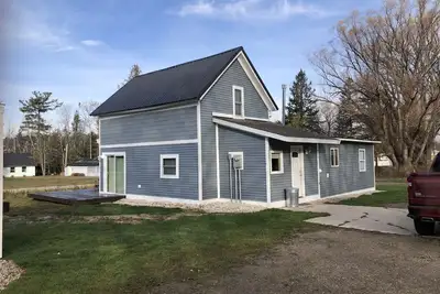 Image de La 7429 rue cheboygan, Alanson, Mi<br>3 chambres Ă coucher, salle de bain, baignoire, douche