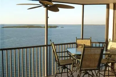 Image de Port de Sanibel au 10e étage - Entièrement rénové - Vues panoramiques