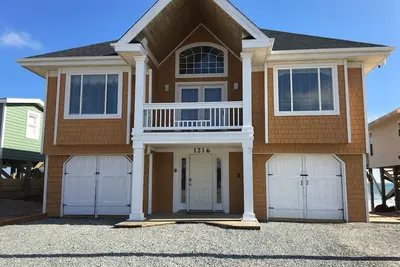 Image de 5br / 3 Ba - 2500m2 - Sleep12 - Direct Oceanfront