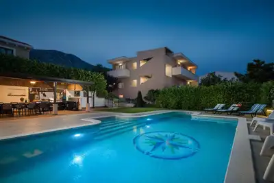 Image de Villa Nautica - 7 chambres avec piscine chauffée et aire de jeux pour enfants