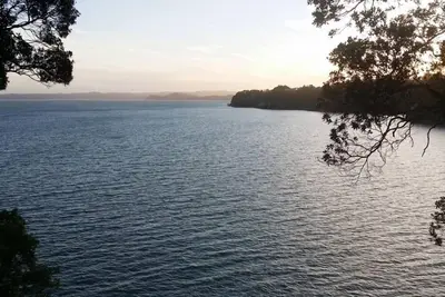 Image de Superbe maison avec vue sur la mer au sommet d'une falaise Auckland Clifftop