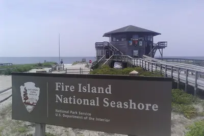 Image de Location de maison entière Smith Point Ocean Park aux environs de Long Island Ny Usa 11951