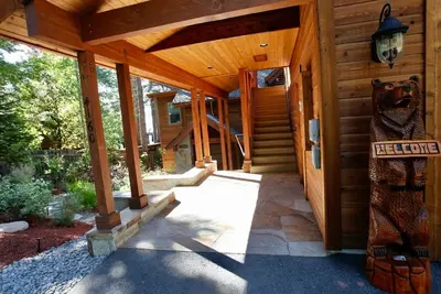 Image de Lumineux et moderne au nord de Tahoe Lakefront, bouée et jetée privée inclus!