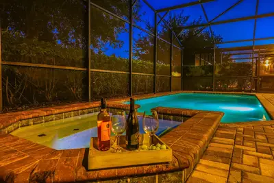 Image de Nouvelle villa avec piscine 8br / 6ba, près de Disney