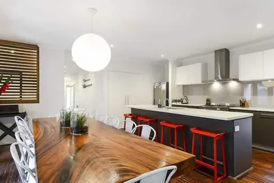 Image de Luxe Beach House Blairgowrie \/ Sorrento<br>Draps et serviettes Gratuits avec toutes les réservations!