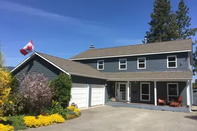 Image de 4 Br Lakefront Penticton Home Parfait pour les vacances à la plage, le ski et le vin