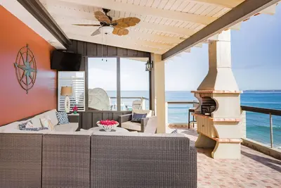 Image de ★★★ 7ème nuit gratuite ★★★ Penthouse en front de mer / Comme neuf / climatisation / blanchisserie / WiFi / parking.