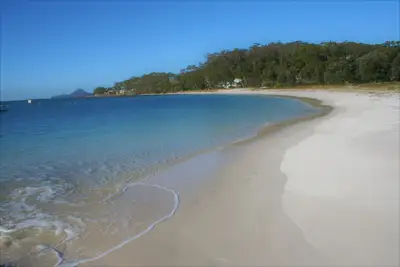 Image de Oasis De Plage sur la plage de Corlette Point