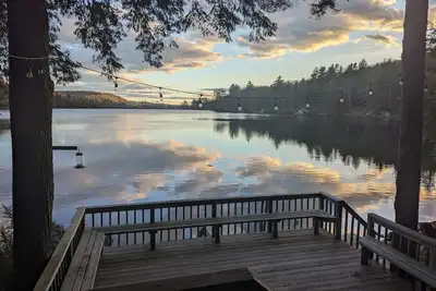 Image de Maison familiale au bord du lac de charme sur convoité, calme Green Lake