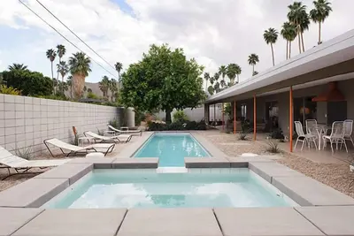 Image de Swank 1969 Palm Springs Entertainment Hideaway