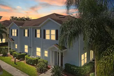 Image de 4 Bd/ 3 Ba/ Lucaya Village (21-101)