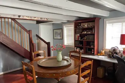Image de Cottage de Charme écrivain dans le coeur de Middleburg