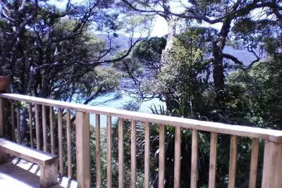 Image de Bach en brousse cadre calme avec vue sur mer