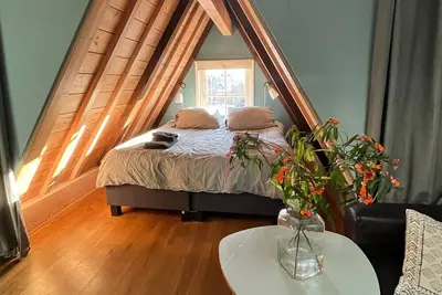 Image de Centrally Located Comfortable Renovated Monument Apartment