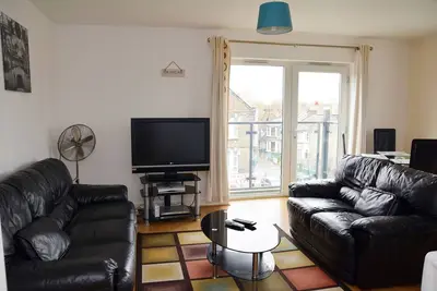 Image de Magnifique Appartement De 2 Chambres Avec Wi Fi, 6 Personnes