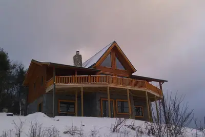 Image de Stargazer - Panoramic Long Range Vues, ​​bain à remous, WiFi, 4 Acres