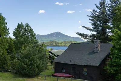 Image de Condo familial: Whiteface Club & Resort - lac, golf, tennis, randonnée!
