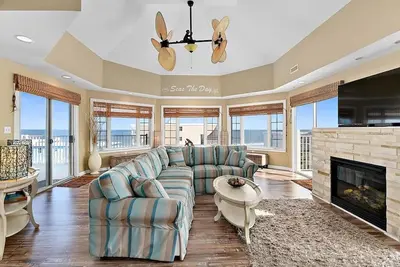 Image de Penthouse complet au dernier étage - unique en son genre, 4 chambres avec piscine, pouvant accueillir 12 personnes - vues incroyables depuis 3 balcons!