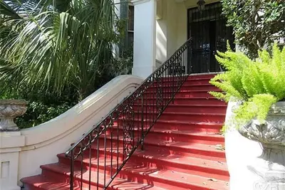Image de Grand Manor Luxury Mansion Suites -1 000 sq ft king & queen