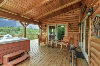 Image de Vue Mitchell - Vues Incroyables / Encore PRIVÉ À PROXIMITÉ De La Ville / Hot Tub / Pet Friendly