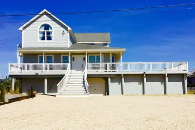 Image de Amazing Dune Rd Westhampton Beach Home ÉTAPES De La Plage Grandes Notations! ! !