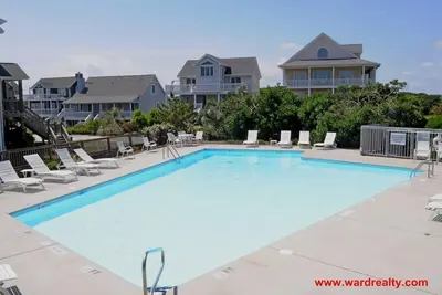 Image de Belle 3 Br Ocean View Home; Piscine communautaire et courts de tennis - Patient Tide