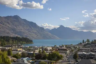 Expansive home in the Heart of Queenstown with Stunning Views.